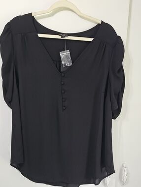 torrid Black V-Neck Covered Button Puff Sleeve Blouse